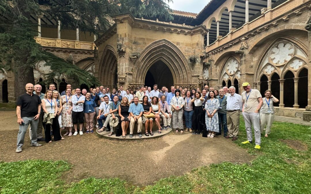 Ciencia y vino se dan la mano en la DOP Campo de Borja: 75 investigadores europeos de ‘Oxides for Energy Applications: Bridging Experiment and Theory to Understand Functionality’ visitan Veruela